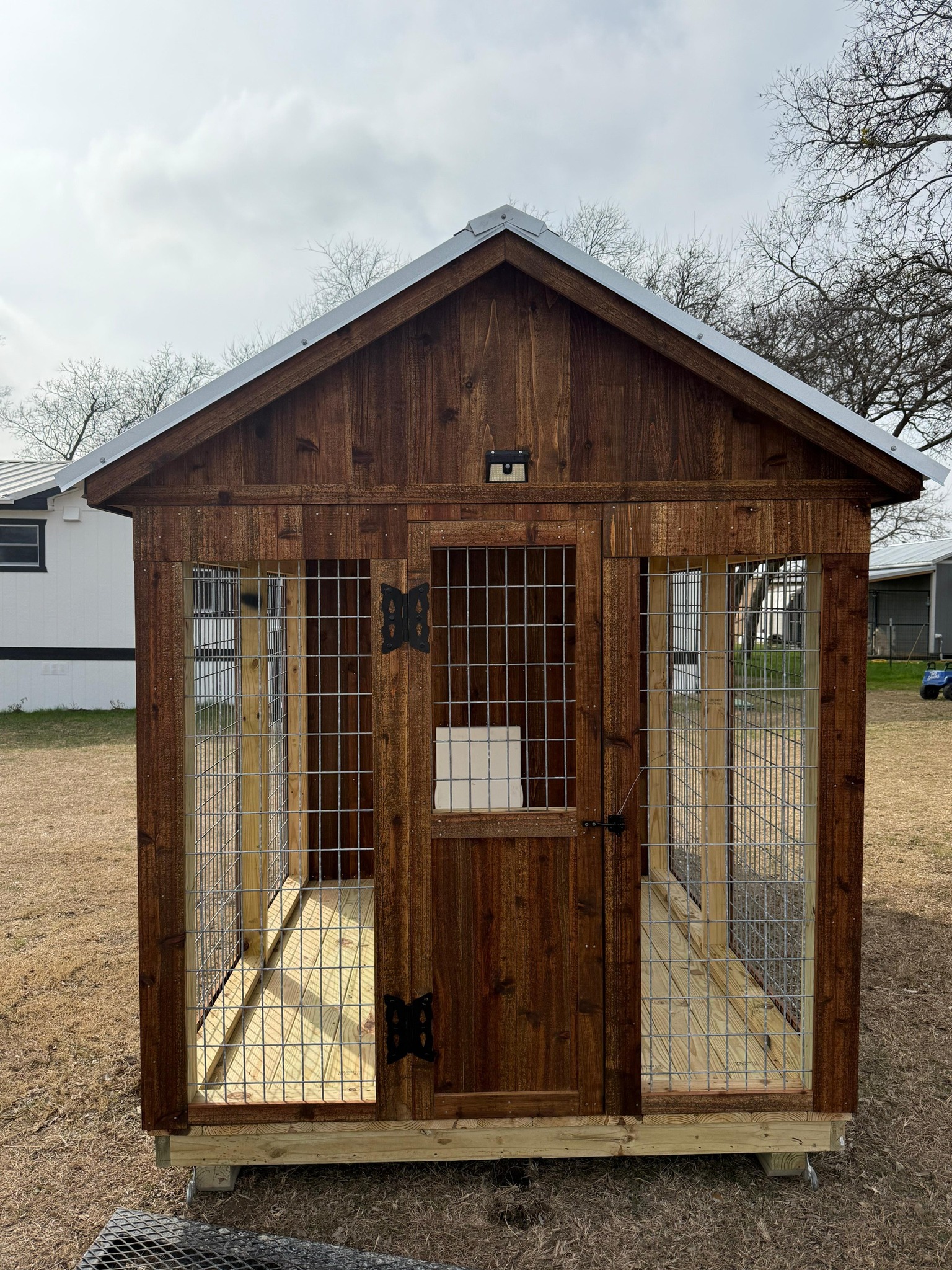 Premium Modern Dog House with Covered Kennel Run image 4