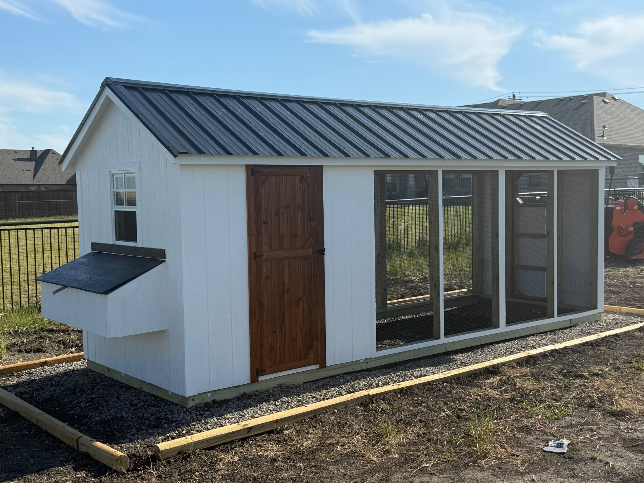 Custom Chicken Coop 6×18 image 4